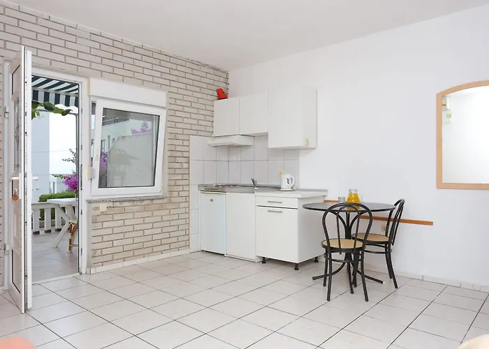 Studio Businci 11232c * تروغير